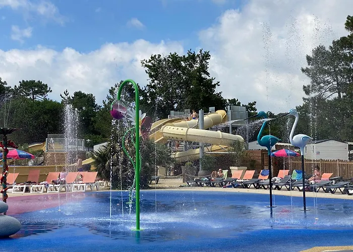 Кемпинг Mobil 3 Chb Confort, Espace Enfants - Claouey Cap Ferret